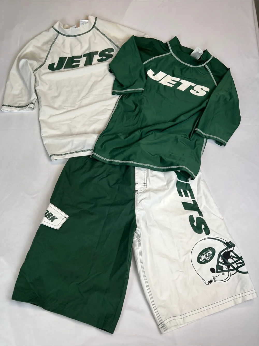 New York Jets Boys Bathing Suit/Swim Shorts W/ 2 Sun Shirts/Rash Guards EUC